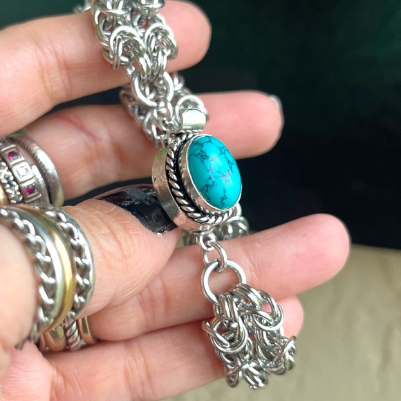 Maille stainless steel turquoise bracelet . Handmade chain & turquoise gem clasp - Picture 13 of 16